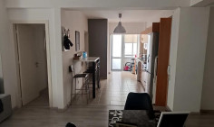 Large 2 bedrooms apartment to rent in Agioi Omologites