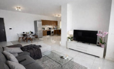 2 bedroom apartment to rent in Acropolis