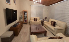 Large 4 bedroom house for sale in Palaiometocho Large 4 bedroom house for sale in Palaiometocho