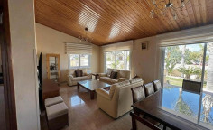Large 4 bedroom house for sale in Palaiometocho Large 4 bedroom house for sale in Palaiometocho