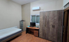 Large 4 bedroom house for sale in Palaiometocho Large 4 bedroom house for sale in Palaiometocho