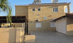 Large 4 bedroom house for sale in Palaiometocho Large 4 bedroom house for sale in Palaiometocho