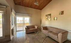 Large 4 bedroom house for sale in Palaiometocho Large 4 bedroom house for sale in Palaiometocho