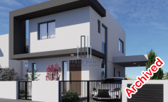 Three bedroom home in peaceful Paramytha with pool 
