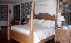 Spacious 4 bedroom furnished villa with swimming pool for sale in Amathus area