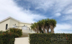 Spacious 3 bedroom furnished villa for sale in Coral Bay