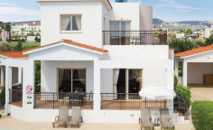 9 bedroom villa for sale in Coral Bay
