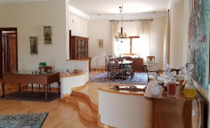 6 bedroom unfurnished house with swimming pool for sale in Panthea