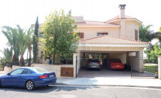 6 bedroom unfurnished house with swimming pool for sale in Ekali