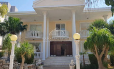 6 bedroom house for sale in Kapsalos