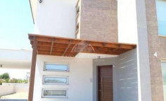 Beautiful 3 bedroom house for sale in Moni