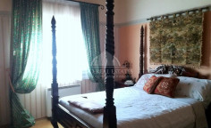 Spacious 4 bedroom house with swimming pool to rent in Neapolis