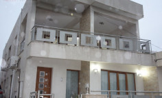 Cozy 2 bedroom house with self-contained flat at the basement for sale in Tsirio area 