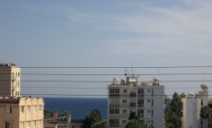 4 bedroom villa with swimming pool and garden 200 m from the sea 
