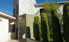 4 bedroom contemporary style villa with swimming pool and fireplace for sale in Linopetra 