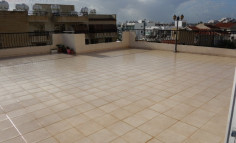 3 bedroom penthouse/whole floor flat with huge veranda for sale in Kato Polemidia 