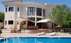 6 bedroom detached villa in Panthea 