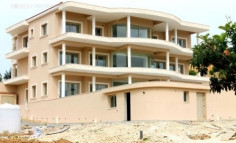 8 bedroom detached villa in 