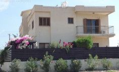 First floor house for sale in Trachoni. Limassol 
