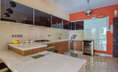 4 bedroom furnished villa with swimming pool to rent in Mouttagiaka