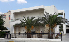 3 bdr Whole-floor house for rent 
