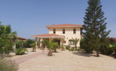 6 bedroom detached villa in Alethriko 