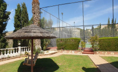 Luxury 5 bed house with swimming pool for sale in Agios Tychonas