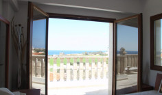 Beautiful 4 bedroom house with swimming pool for sale in Sea Caves Pegeia