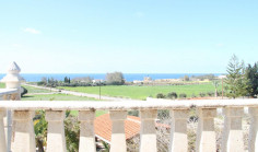 Beautiful 4 bedroom house with swimming pool for sale in Sea Caves Pegeia