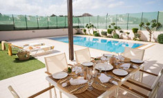 Large 4 bedroom house with swimming pool for sale in Pernera