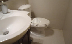Beautiful 2 bedroom furnished apartment with swimming pool to rent in Agios Tychonas