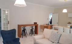 5 bedroom furnished house with swimming pool for sale in Aglantzia