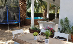5 bedroom furnished house with swimming pool for sale in Aglantzia
