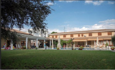 10 bedroom house with swimming pool for sale in Engomi