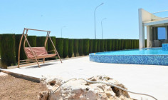 6 bedroom furnished house with swimming pool for sale in Agia Thekla