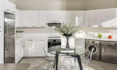 4 bedroom house with swimming pool for sale in Kamares