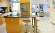 4 bedroom furnished villa with swimming pool to rent in Anavargos