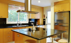4 bedroom furnished villa with swimming pool to rent in Anavargos