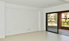 Spacious 2 bed apartment for sale in Kato Paphos