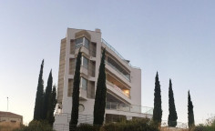 Penthouse with sea views: 4 bedroom whole floor apt with separate studio room in Germasoyia Limassol
