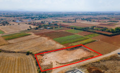 Residential 3116 m2 for sale in Kokkinotrimithia, Nicosia