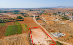Residential 3116 m2 for sale in Kokkinotrimithia, Nicosia