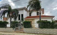 3 bedroom house with swimming pool for sale in Strovolos
