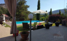4 bedroom furnished villa with swimming pool for sale in Pera Pedi