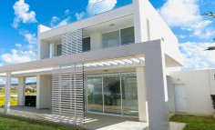 4 bedroom house for sale in Coral Bay
