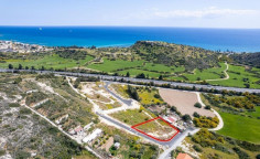 Luxury residential 1100 m2 for sale in Agios Tychonas, Limassol