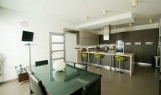 3 beds house with swimming pool for sale in Yeroskipou