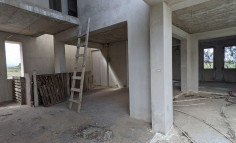 Luxury 3 bedroom house with swimming pool for sale in Dromolaxia