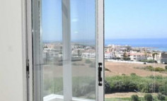 Lovely 3 bed house with swimming pool for sale in Chloraka