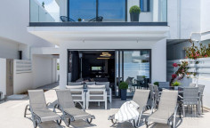 Spacious 5 bedroom villa for sale in Dhekelia